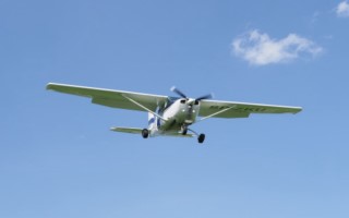 Cessna U206 Skywagon [320x200]